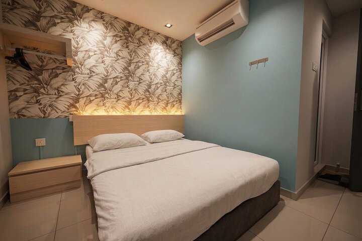 Room 19 of 35