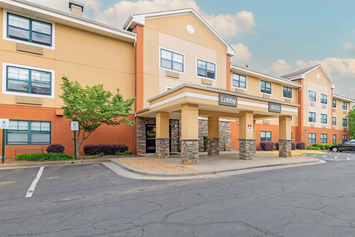Hotel Entry