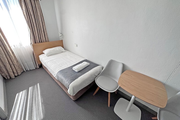 Room 9 of 49