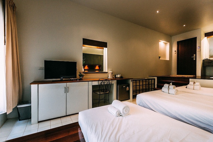Room 12 of 52
