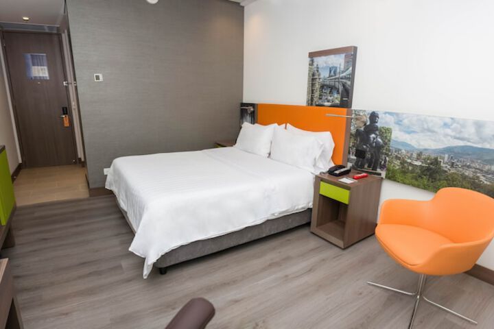 Room 16 of 95