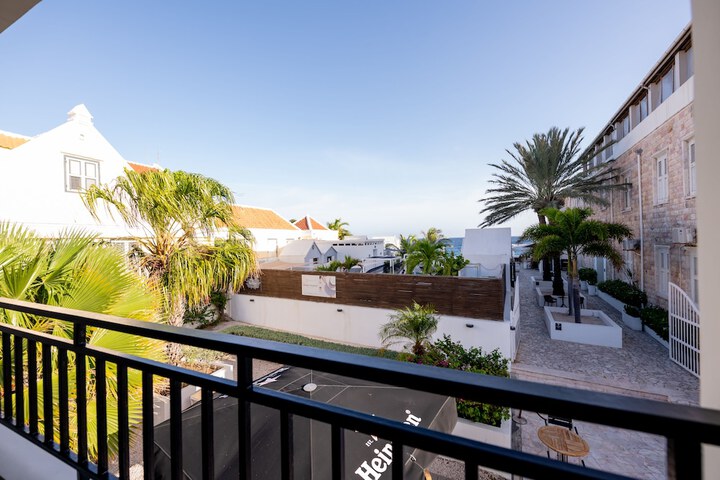 Terrace/Patio 63 of 128