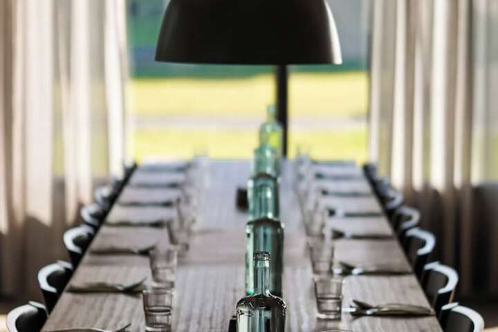 Dining 55 of 101