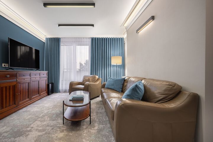 Room 17 of 47