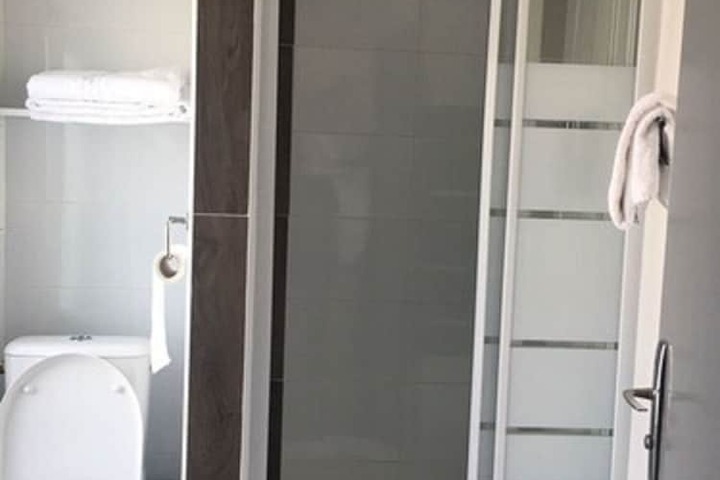 Room 16 of 24