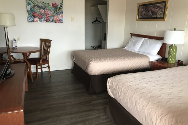 Room 11 of 23