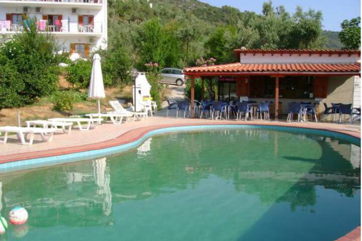 Pool 5 of 5