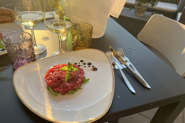 Dining 137 of 196