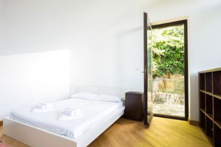 Room 12 of 40