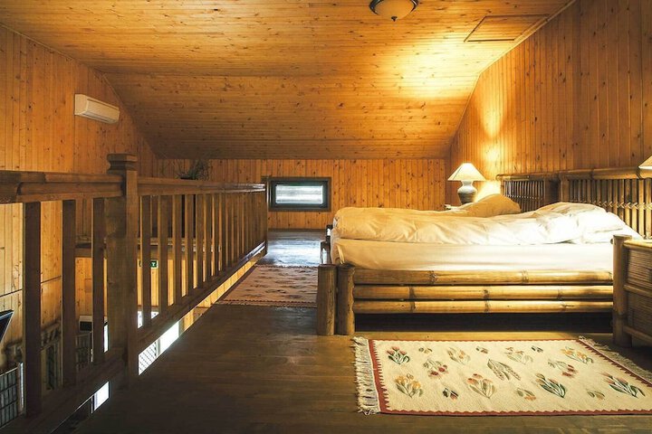 Room 15 of 90