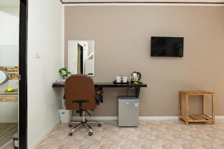 Photo 28