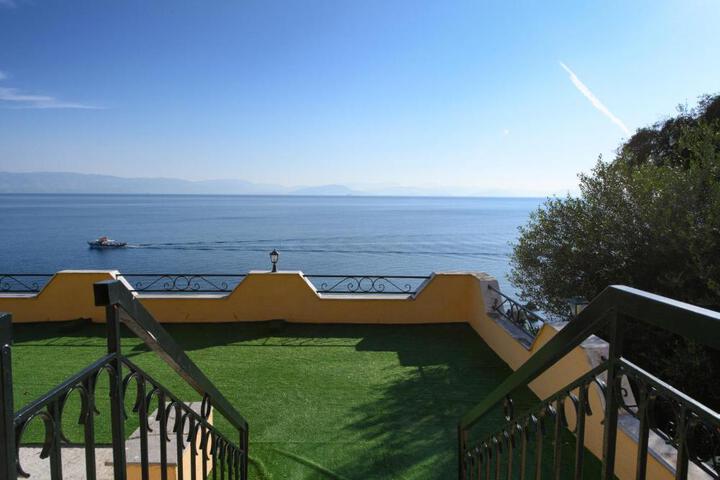 Terrace/Patio 15 of 23