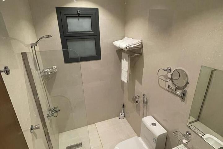 Room 3 of 25
