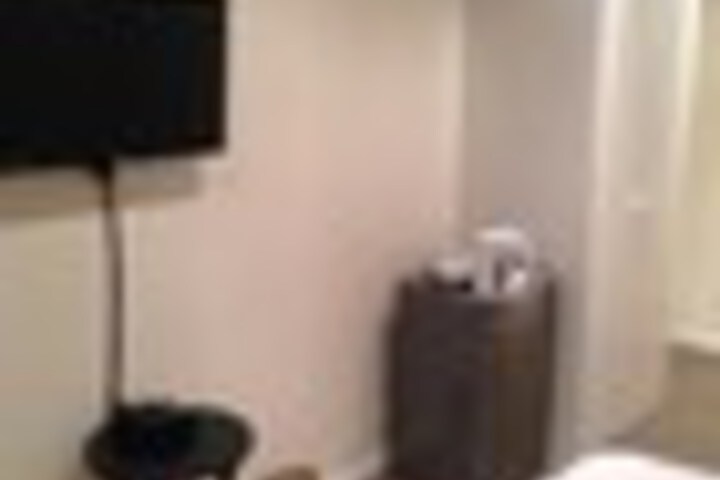 Room 62 of 117