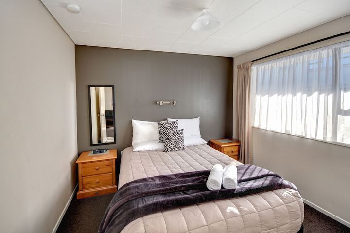 Room 11 of 31