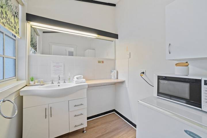 Room 10 of 62