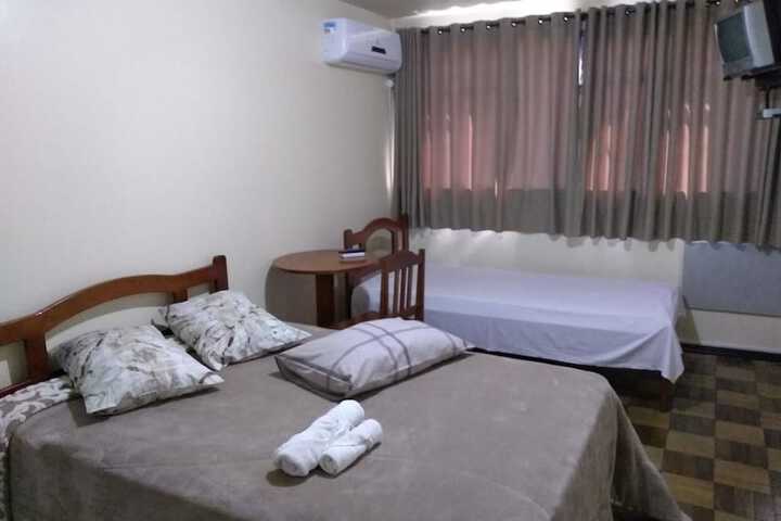 Room 4 of 6