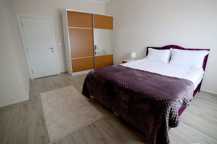 Room 15 of 74