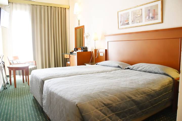 Room 6 of 23