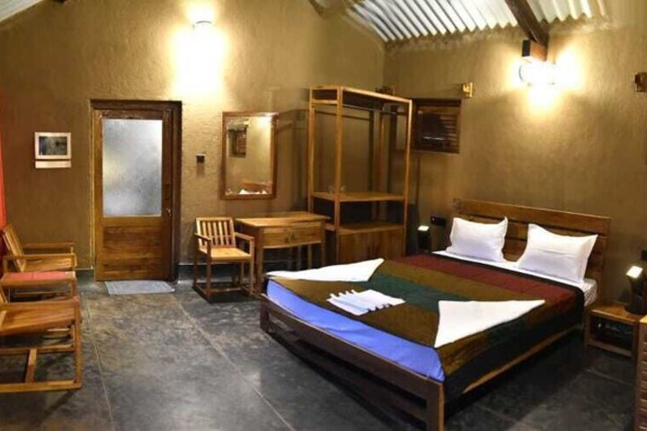 Room 12 of 35