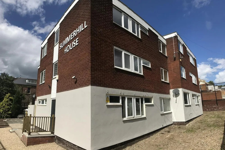 Oyo Summerhill House Hotel