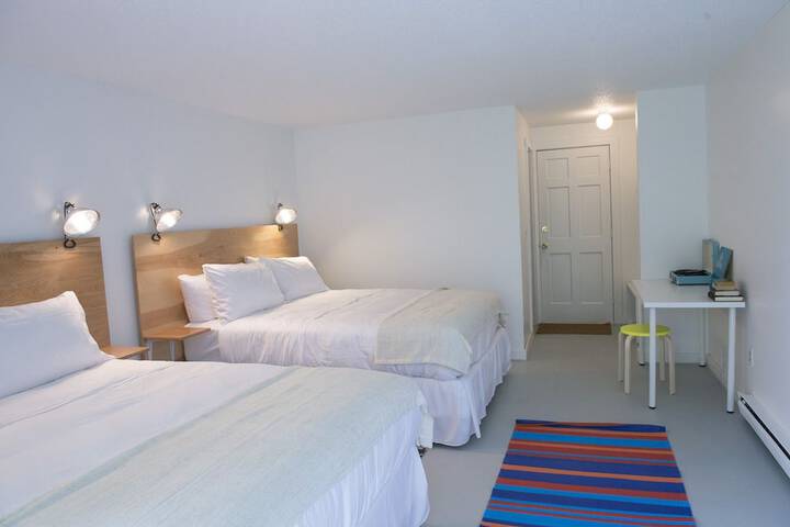 Room 9 of 26