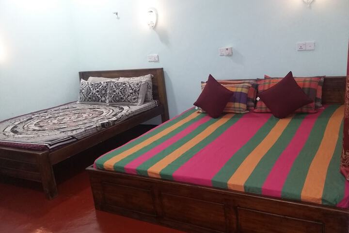 Room 16 of 22