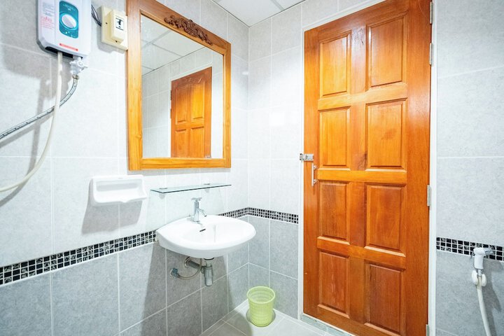 Room 20 of 29