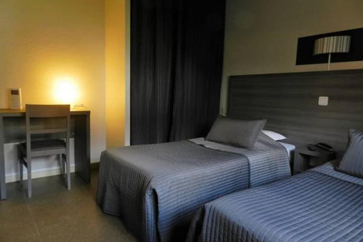Room 5 of 50