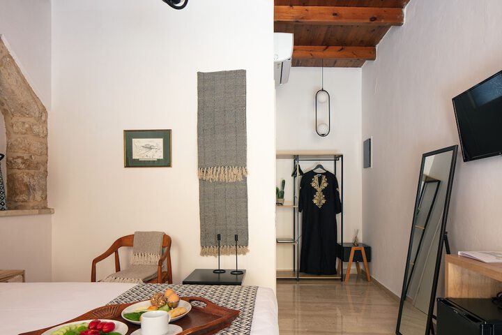 Room 29 of 74