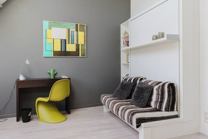 Room 3 of 25