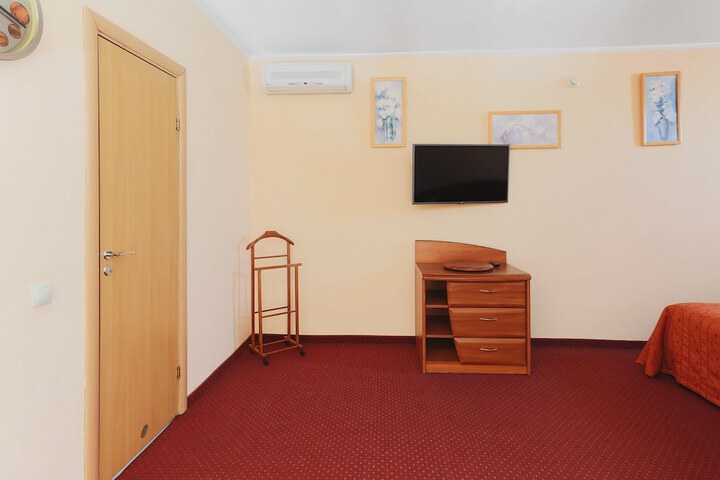 Room 42 of 88