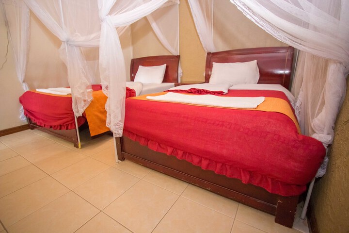 Room 20 of 76