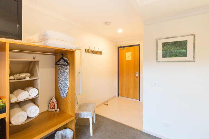 Room 48 of 91