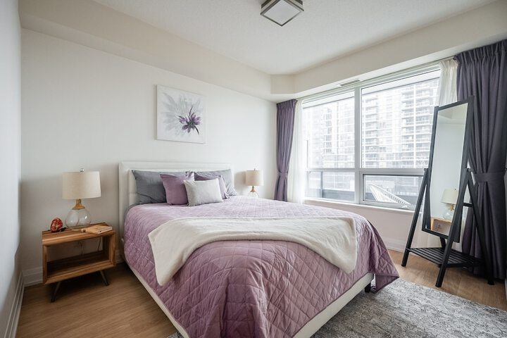Room 40 of 279