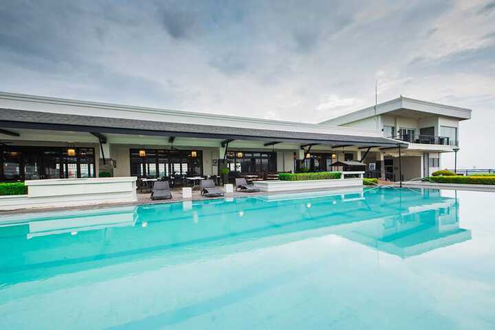 Exterior of LFisher Chalet
