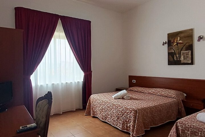 Room 19 of 31