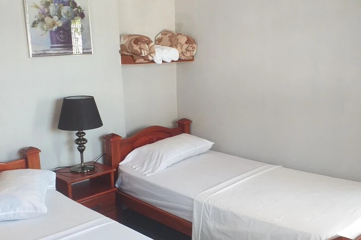 Room 2 of 18