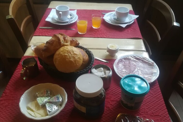 Breakfast/Coffee Service 33 of 53
