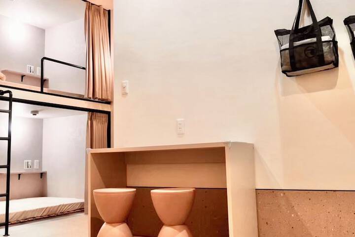 Room 15 of 81