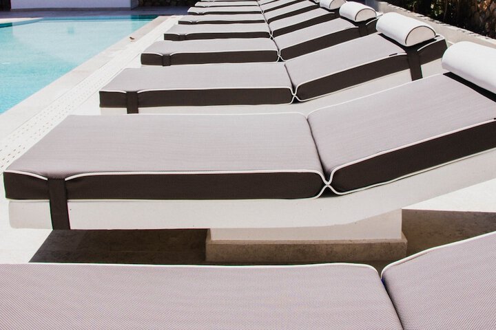 Hotel Pool