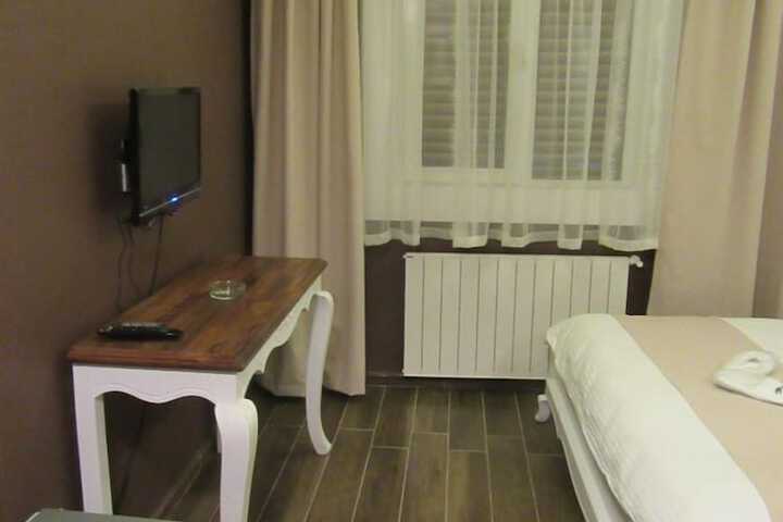 Room 15 of 41
