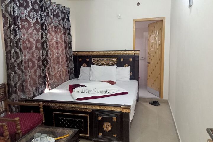 Room 3 of 14