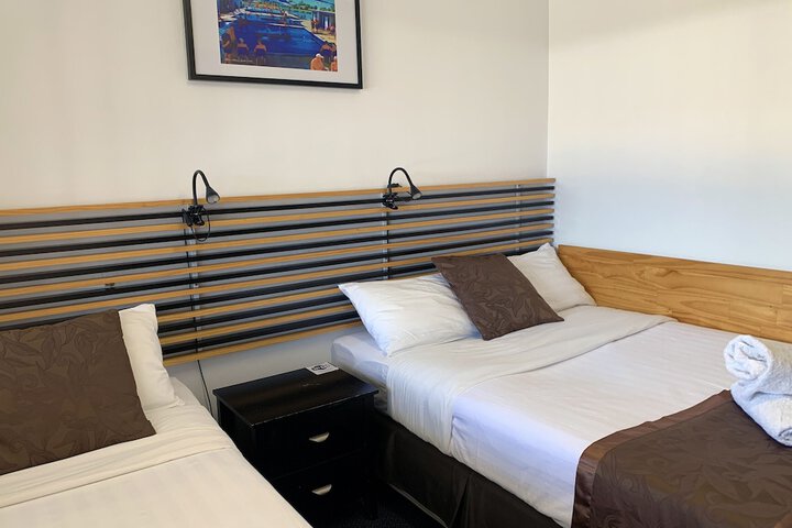 Room 14 of 32
