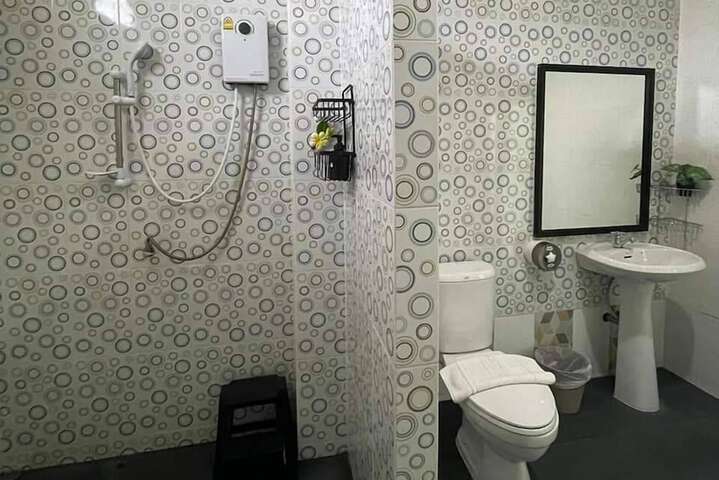 Room 37 of 92