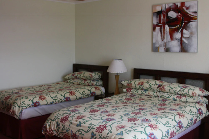Room 3 of 6