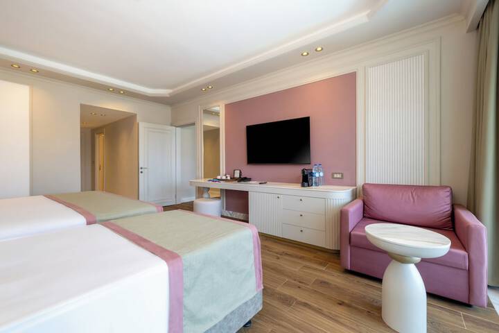 Room 41 of 224