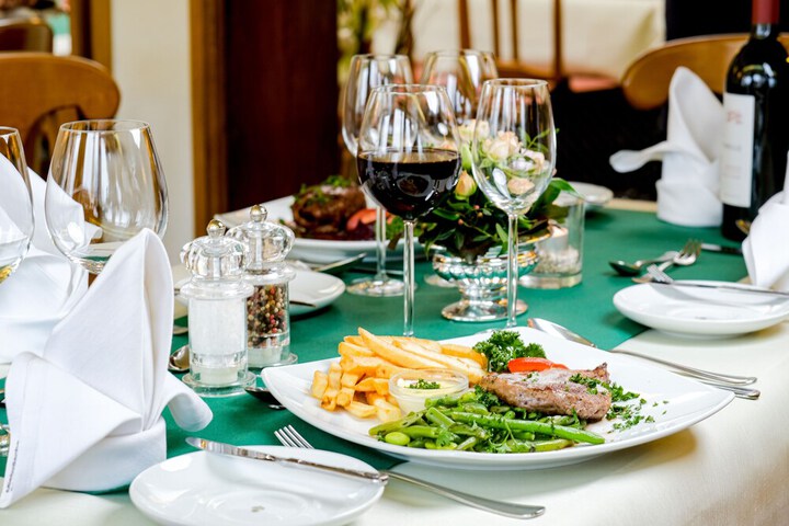 Dining 103 of 161