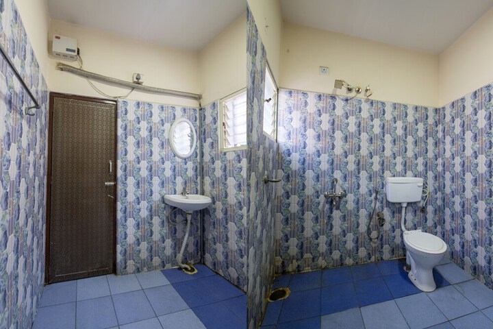 Room 26 of 33