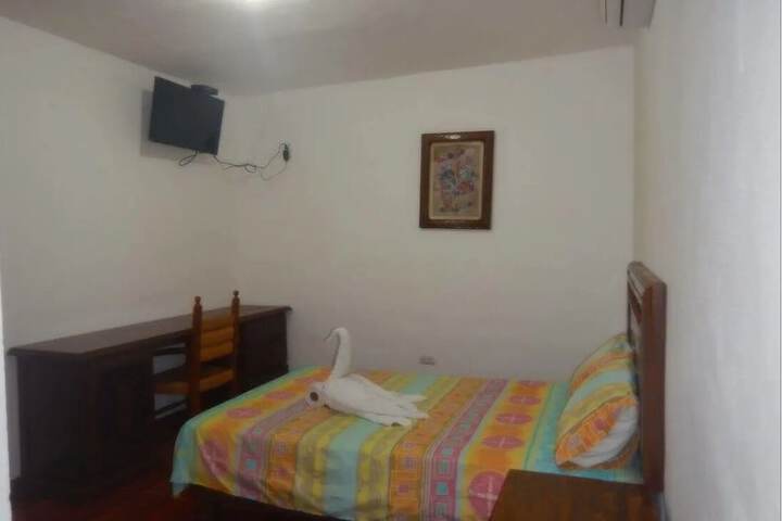Room 3 of 11